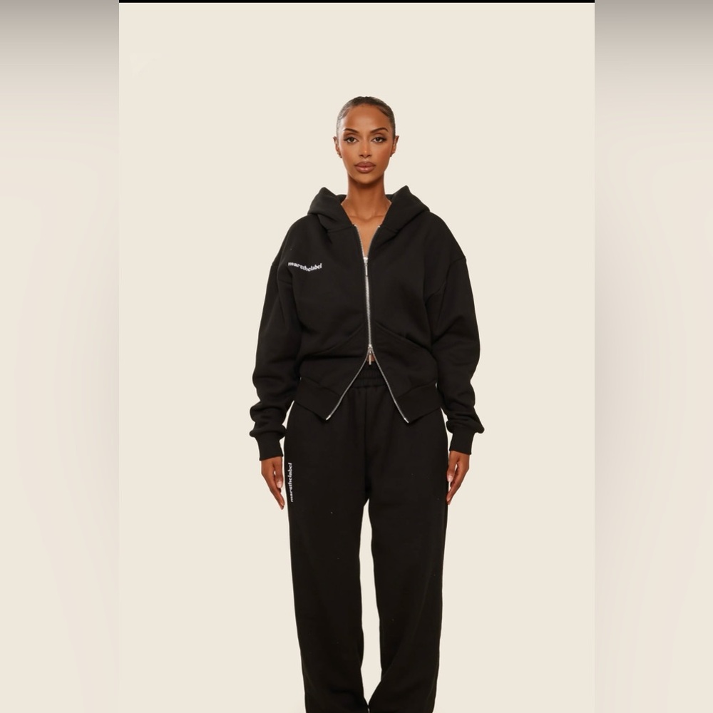 marsthelabel brand new never worn Black Zip-Up Hoodie and Sweatpants Set